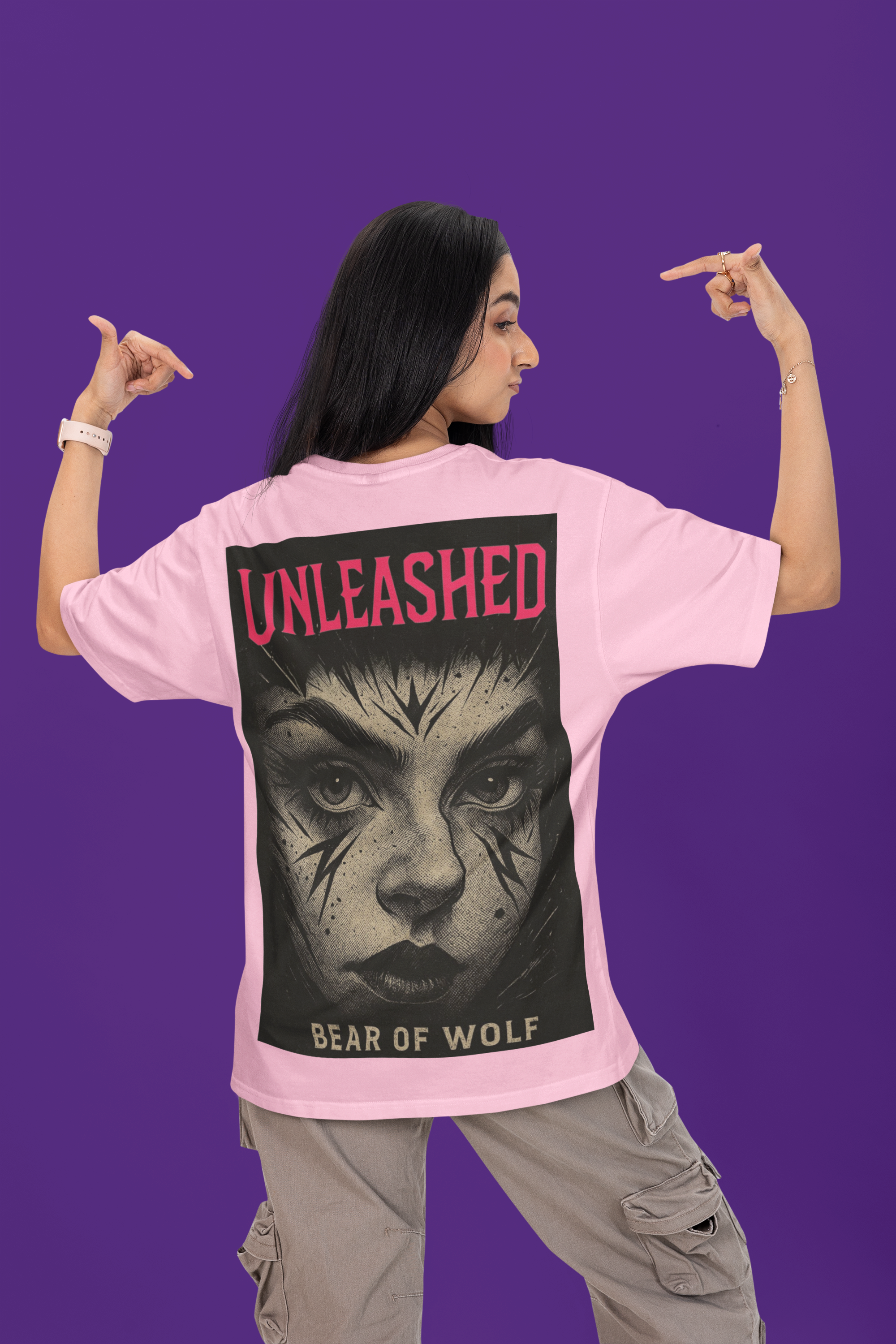Oversize "UNLEASHED"